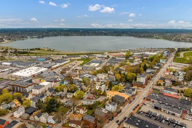 Opportunity awaits at 20 Fox Street. Buildable lot in the R6 - photo 9