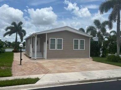 (private lake, pond, creek) Home For Sale in Naples Florida