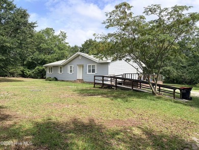 Investment Opportunity with Great Potential! This home has good - photo 18