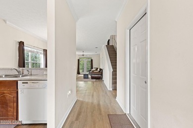 Welcome home to this beautifully updated 4-bedroom, 2-bath - photo 6