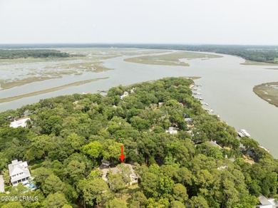 Rare opportunity to own a custom built home on a corner lot in - photo 2