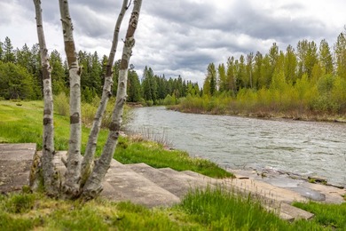 It's not every day that a unique premium riverfront property - photo 5