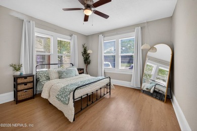 Welcome to this charming 3-bedroom, 1-bath bungalow just minutes - photo 15