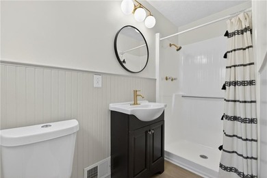 Welcome home to this beautifully renovated 1975 gem that - photo 16