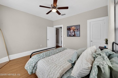 Welcome to this charming 3-bedroom, 1-bath bungalow just minutes - photo 16