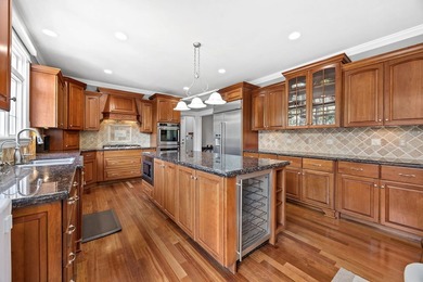 Welcome to this exceptional all-brick residence, ideally - photo 17