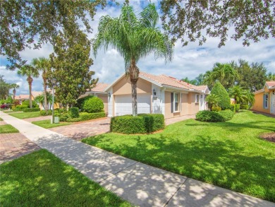 Lake Townhome/Townhouse For Sale in Vero Beach, Florida