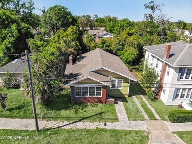 Welcome to this charming 3-bedroom, 1-bath bungalow just minutes - photo 27