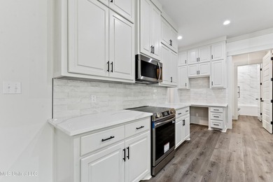 Looking for a home close to the Beach, well this is it, you can - photo 11