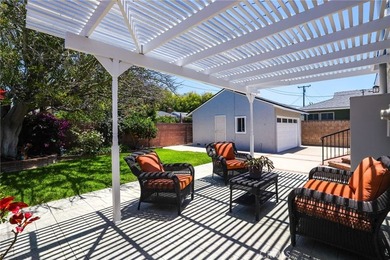 Welcome to this beautifully maintained 3-bedroom, 2-bathroom - photo 28