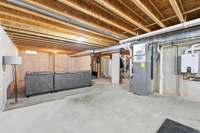 Beautiful 2 story custom built home located in Sherwood area - photo 35