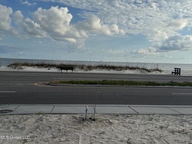 Looking for a home close to the Beach, well this is it, you can - photo 43