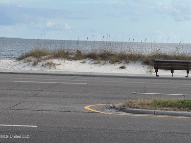 Looking for a home close to the Beach, well this is it, you can - photo 46