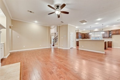 Beautifully appointed 4-bedroom, 4-bathroom home situated on a - photo 10
