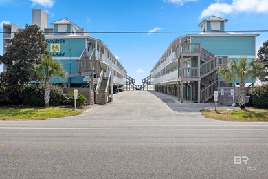 Cute 2 bedroom unit STEPS away from the beach. Potential to do ~ - photo 1