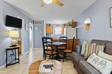 Cute 2 bedroom unit STEPS away from the beach. Potential to do ~ - photo 6