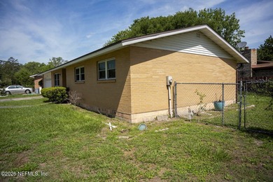 Solid, well-kept brick and concrete block home with great bones - photo 15