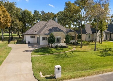 Lake Home For Sale in Mabank, Texas