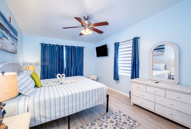 Turnkey, fully furnished waterfront property with strong  income - photo 15
