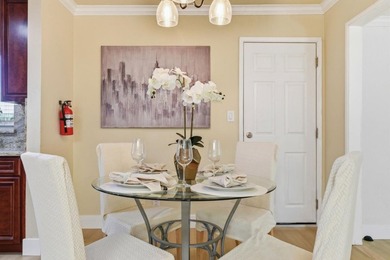 Elegance & Convenience in a Prime Location. Rare 8,600+ SF lot - photo 16