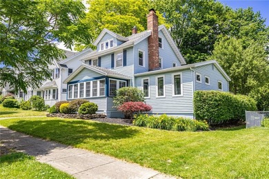 Classic charm and exceptional space come together in this - photo 1