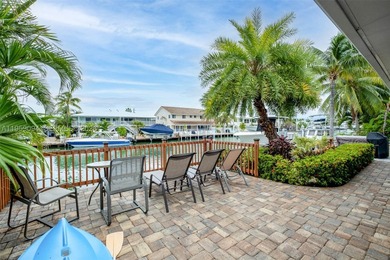 Turnkey, fully furnished waterfront property with strong  income - photo 25