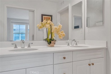 Inviting townhome in the gated Village on Oak community. Walk to - photo 26