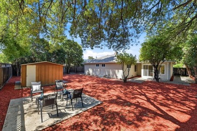 Elegance & Convenience in a Prime Location. Rare 8,600+ SF lot - photo 31