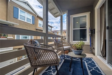 Inviting townhome in the gated Village on Oak community. Walk to - photo 31
