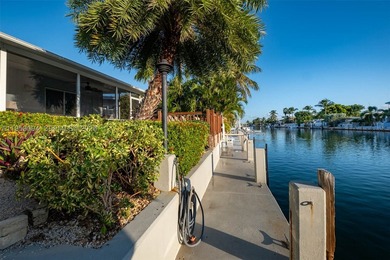 Turnkey, fully furnished waterfront property with strong  income - photo 35