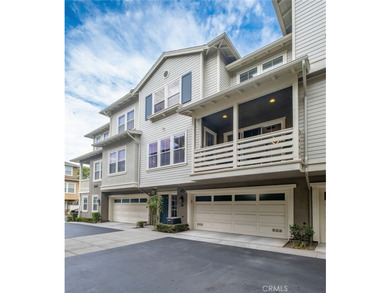 Inviting townhome in the gated Village on Oak community. Walk to - photo 35