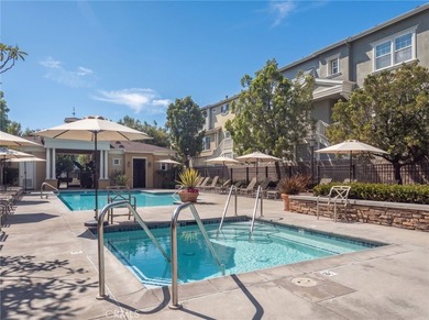 Inviting townhome in the gated Village on Oak community. Walk to - photo 42