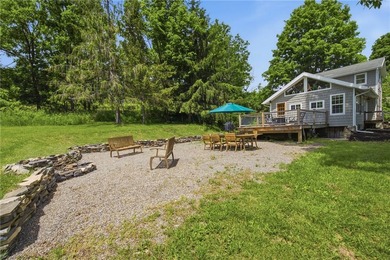 Escape to this thoughtfully designed 3-bedroom, 2-bathroom home - photo 6
