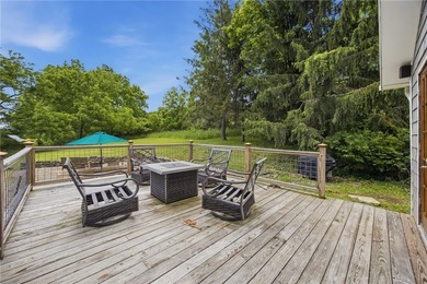 Escape to this thoughtfully designed 3-bedroom, 2-bathroom home - photo 9