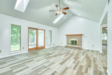 Welcome to 6578 Lakeside Road in Ontario! This 1,752 SF ranch - photo 3