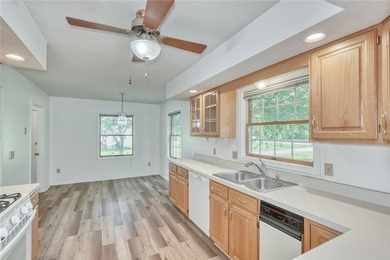 Welcome to 6578 Lakeside Road in Ontario! This 1,752 SF ranch - photo 7