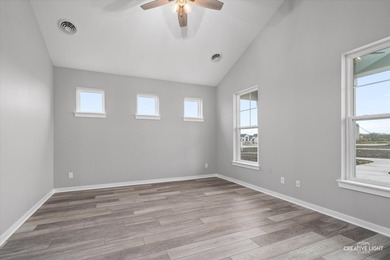 3 BR 2 BATH SYCAMORE MODEL PERFECT FOR A WEEKEND RETREAT OR - photo 4