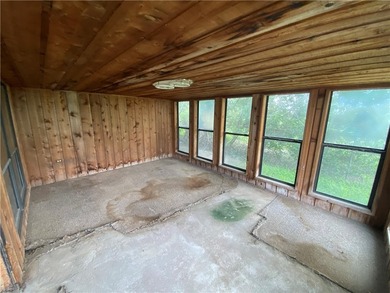 This four-side brick home in Rolling Acres subdivision has a lot - photo 18
