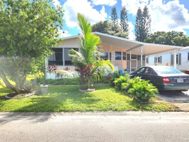 (private lake, pond, creek) Home For Sale in Vero Beach Florida