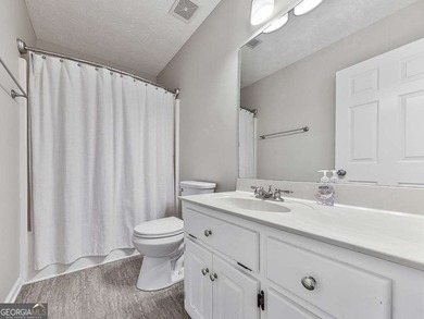 Beautiful home available in Towne Lake! At nearly 3,900 square - photo 32