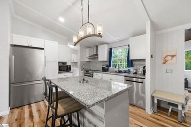 Tucked away on 0.82 acres with a peaceful country living feel - photo 2