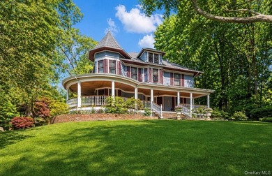 Welcome to this masterfully restored Queen Anne Victorian that - photo 2