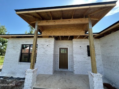 Don't miss this opportunity to own a charming home on a - photo 2