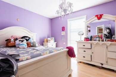First time on the market and ONE OF A KIND in the neighbourhood! - photo 12