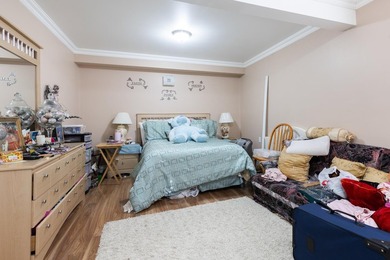 First time on the market and ONE OF A KIND in the neighbourhood! - photo 19