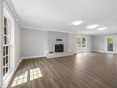 Charming 4-bedroom, 2.5-bath home in a prime Taylors location! - photo 10