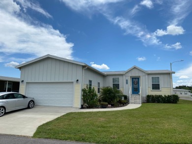 Sixmile Pond Home For Sale in Zephyrhills Florida