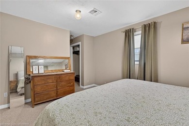 3 bedroom, 2 bath home located in Hackett in the Sebastian Lake - photo 18