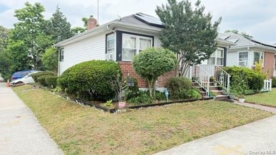 Discover an ideal starter home in the heart of Rosedale, Queens - photo 18