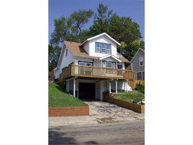 Lake Home For Sale in Albert Lea, Minnesota